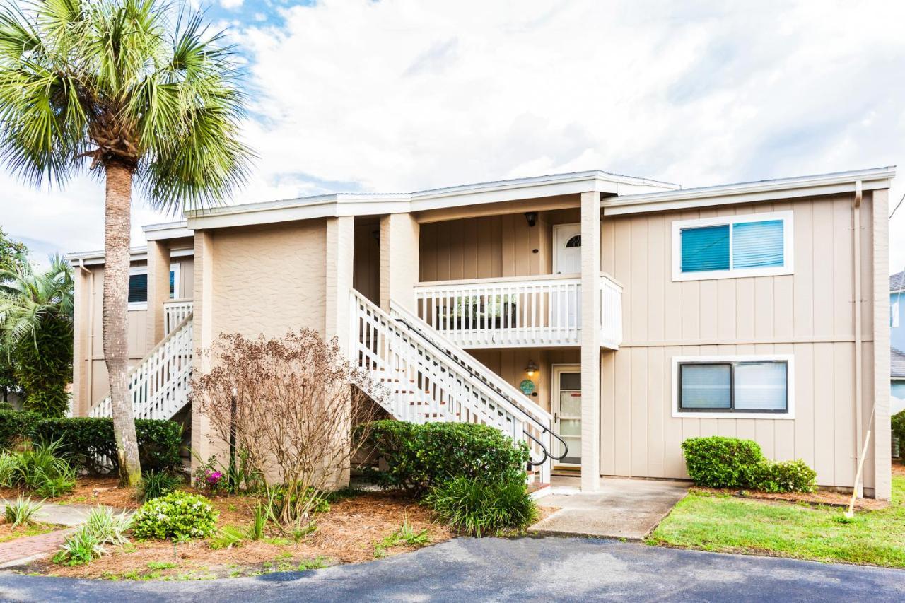 Chateau La Mer Destin Bagian luar foto