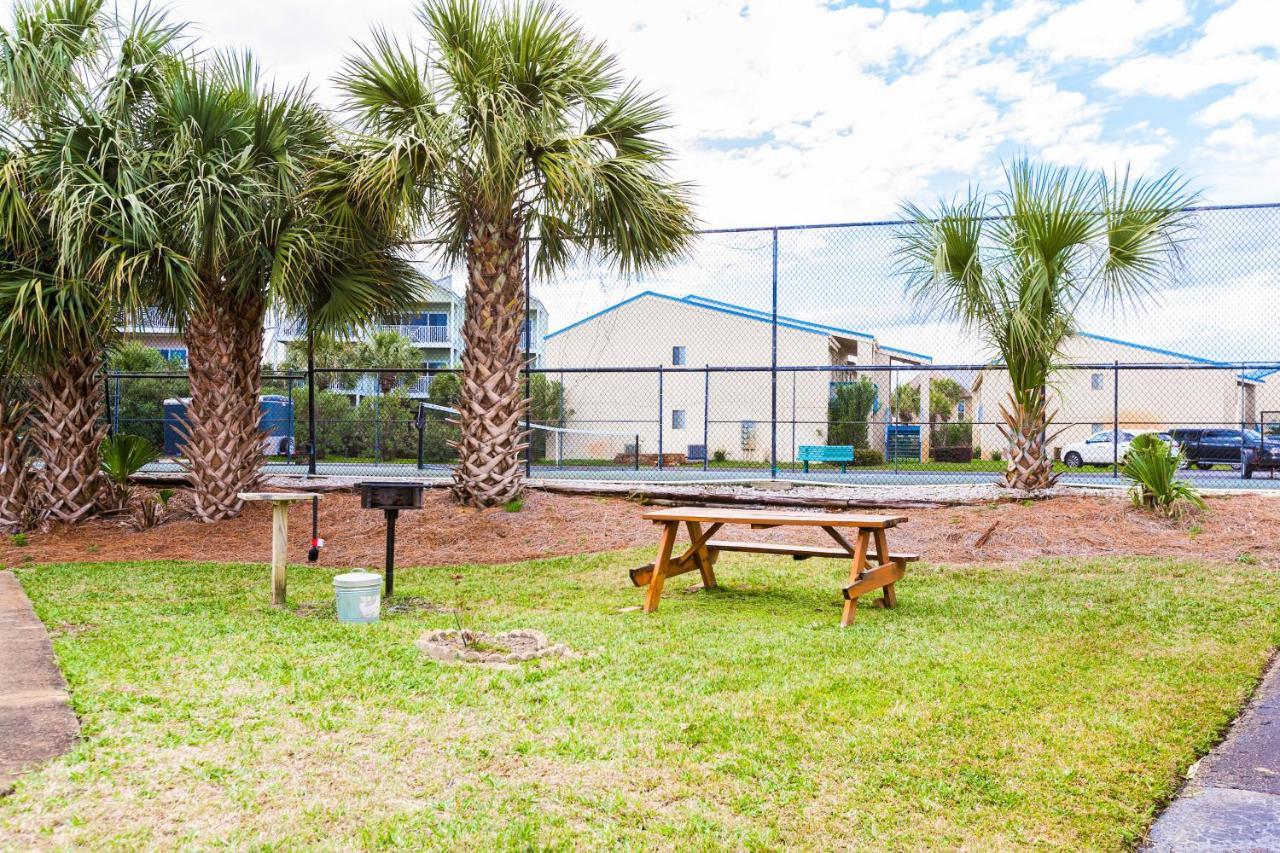 Chateau La Mer Destin Bagian luar foto