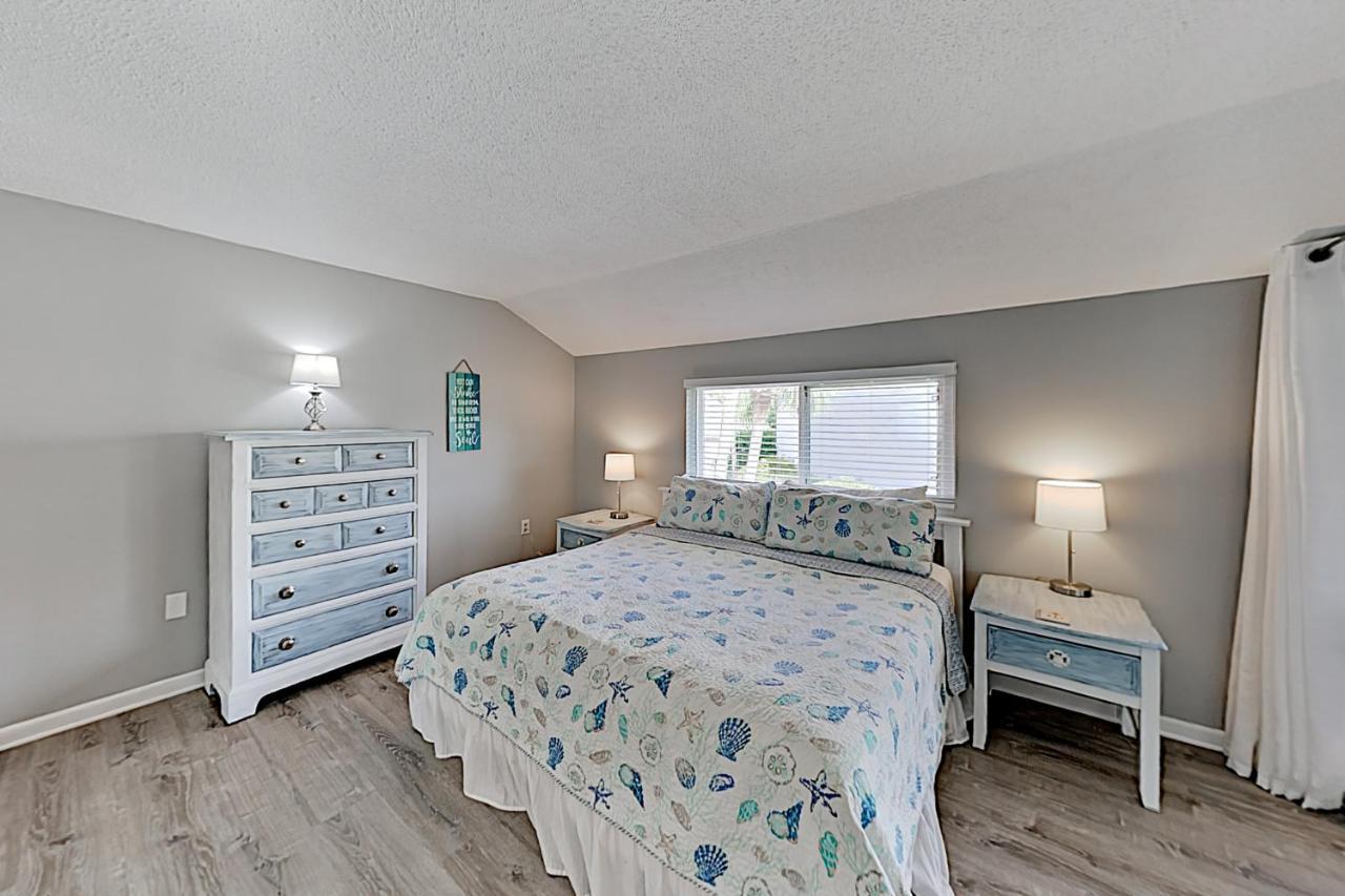 Chateau La Mer Destin Bagian luar foto